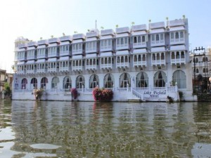 Hotel-Lake-Pichola